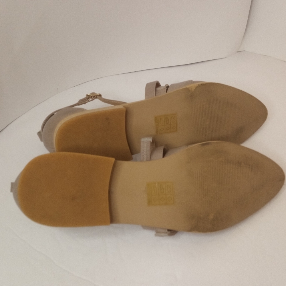Journee Collection Taupe Pointed Toe Slingback Sandals - Picture 4 of 7